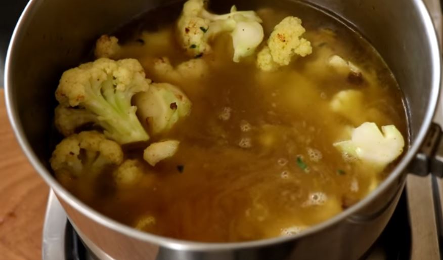 Keto Cauliflower Soup Recipe