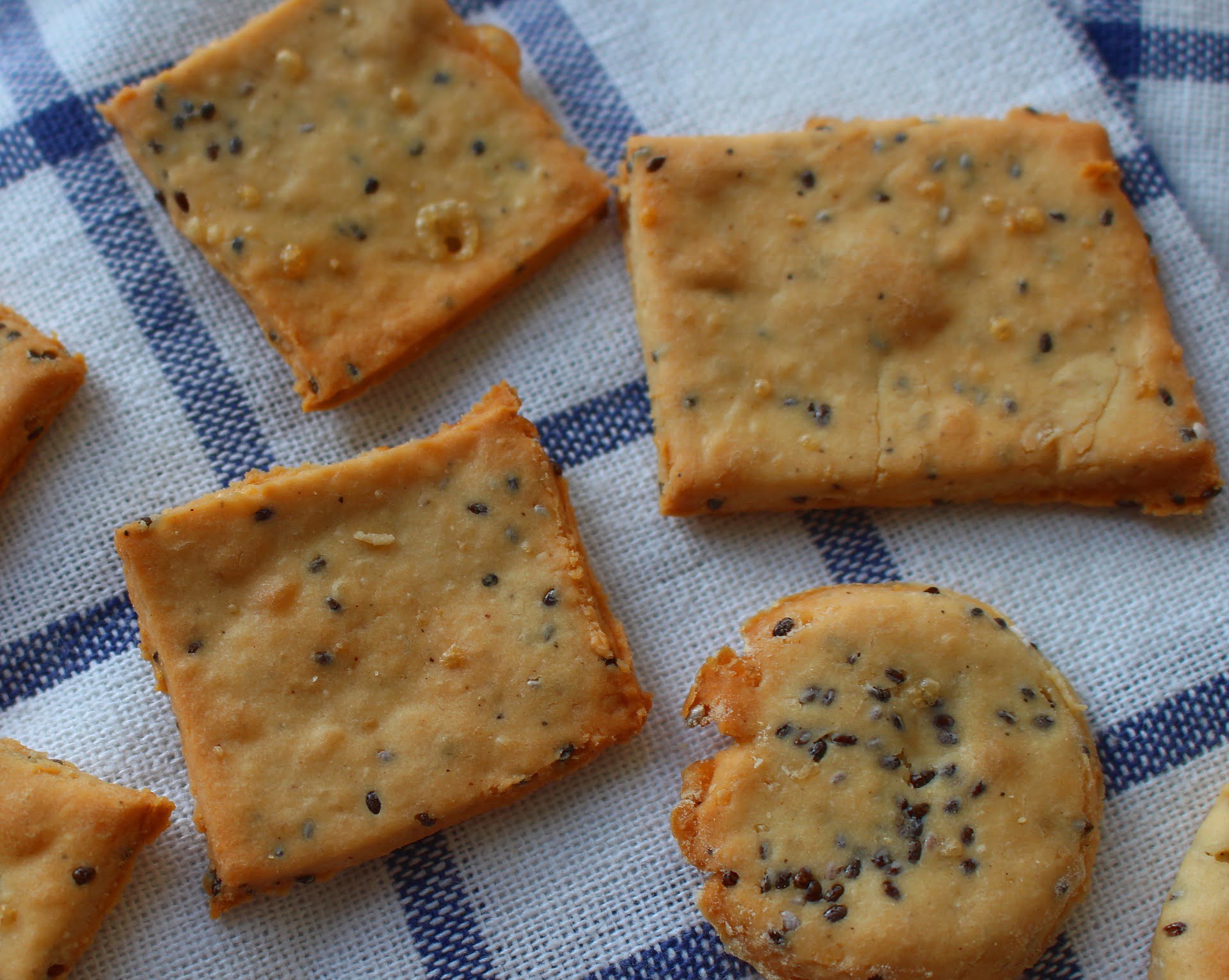 Keto Cheese Crackers recipe
