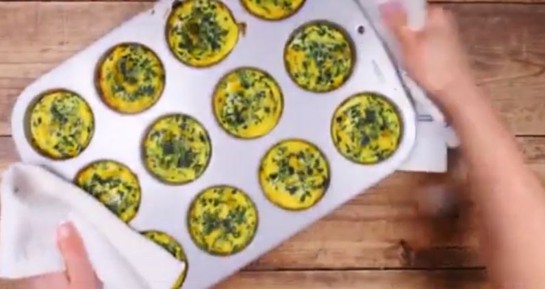 Keto Spinach & Egg Muffins Recipe