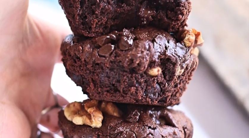 Best part, these yummy breakfast brownie muffins are low carb and dairy free! So you can eat them guilt-free and still keep on track with your meal plan!