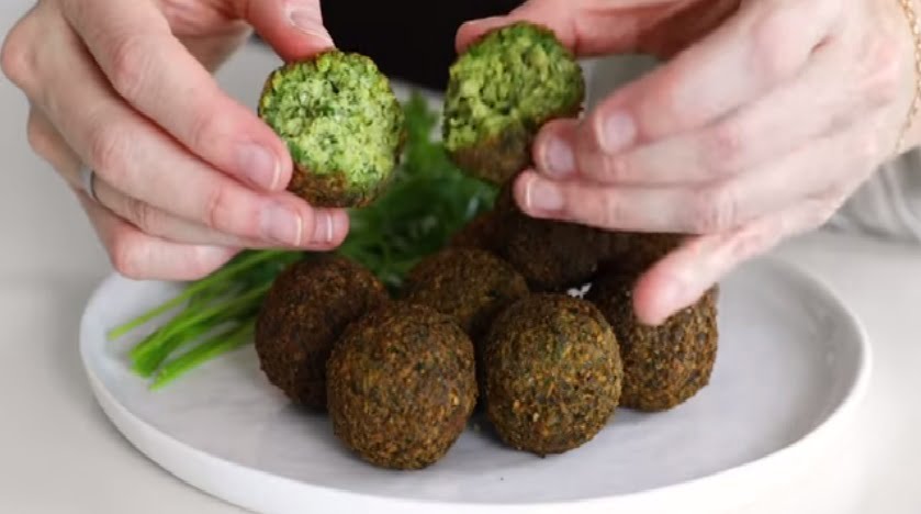 Looking for a low-carb, high-protein dinner option? Check out this super easy and quick falafels recipe, which is dairy free and keto friendly.