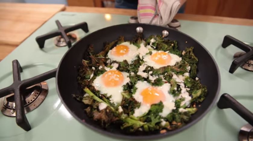 If your're trying to avoid dairy for breakfast, then this dairy free keto fried eggs with kale and pork recipe is just what you need.