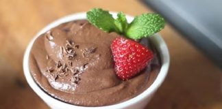 In the mood for dessert but want something vegan and low carb? Look no further! Check out this delicious vegan and keto friendly avocado chocolate mousse.