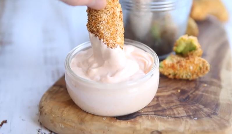 In the mood for a crispy, creamy and filling snack? Make your own with this tasty vegan and keto friendly crispy avocado fries recipe!
