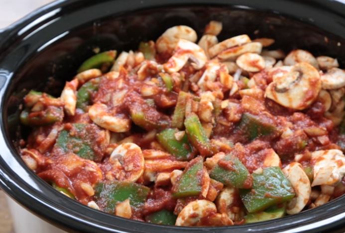 Craving for a delicious, easy and healthy recipe? Make your own at home with this fantastically delicious slow cooker keto chicken Cacciatore.