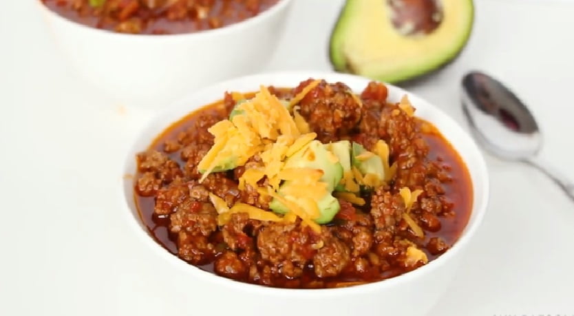 In the mood for yummy chili but want a healthy spin? Check out this delicious slow cooker keto chili recipe, perfect for a light lunch.