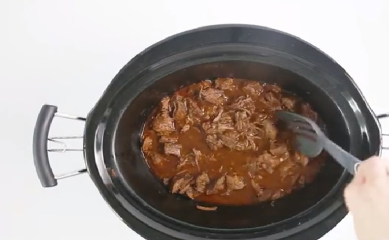 Craving for juicy, tender and tasty barbacoa? Then check out this fantastic slow cooker keto chipotle beef barbacoa and delight your palate.