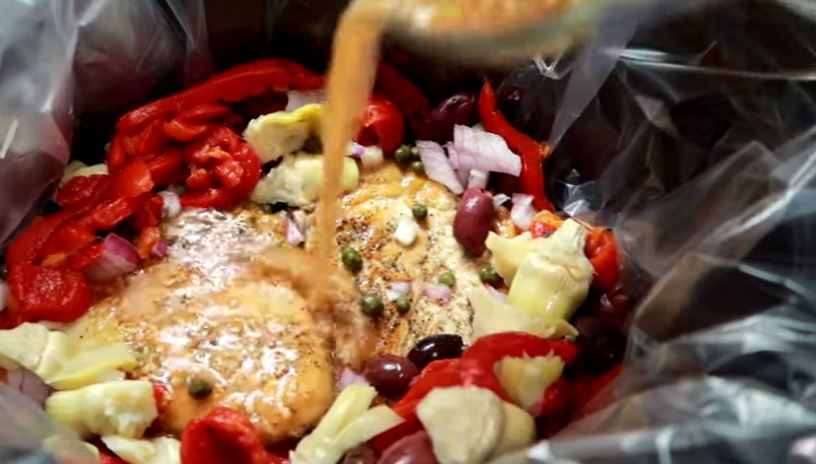 You will absolutely love this slow cooker keto Greek chicken recipe, it has so many flavors it makes the perfect lunch for kids of all ages.