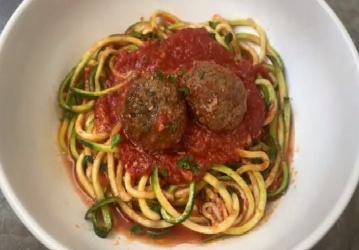 Give your craving for Italian a healthy twist with this fantastic slow cooker keto zoodles & meatballs recipe! The perfect meal for dinner time.