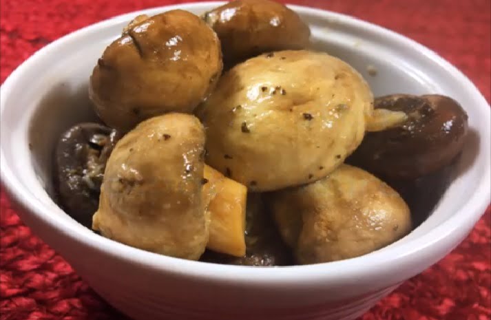 Want an easy yet delicious and low carb side dish? Then check out this amazing slow cooker keto buttered garlic mushrooms!
